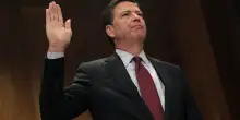 Ex direttore Fbi James Comey incriminato per una foto di conchiglie: &egrave; una minaccia in codice contro Trump