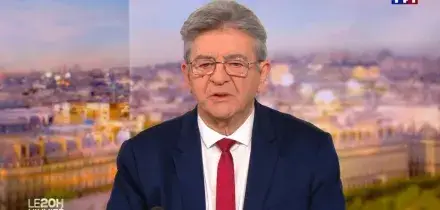 Francia, M&eacute;lenchon annuncia candidatura alle presidenziali del 2027
