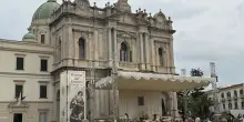 Il Papa &egrave; arrivato a Pompei, inizia la visita al Santuario