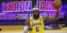 Nba, LeBron apre al ritiro dopo il ko dei Lakers