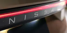 Nissan riduce perdita a 3 mld euro e prevede ritorno all&rsquo;utile