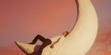 Random torna con il suo nuovo singolo &ldquo;Fino alla Luna&rdquo;