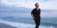 Tiziano Ferro svela la tracklist di &ldquo;Sono un grande (Deluxe)&rdquo;
