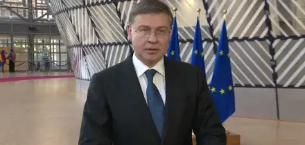 Ue rivede al ribasso stime di crescita Italia, Pil 2026 +0,5%, 2027 +0,6%