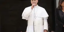 Il Papa: tecnologia sfrenata a scapito della dignit&agrave; umana