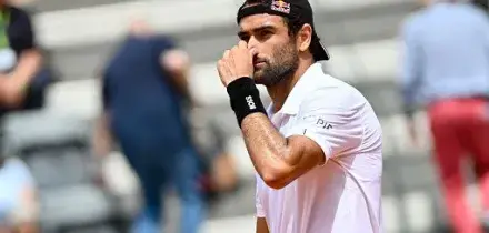 Tennis, per Berrettini buona la prima a Parigi
