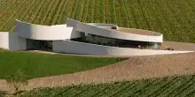 Sorelle Walch aprono la nuova cantina di Trentodoc di Moncalisse
