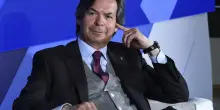 Intesa Sp prepara con Bper offerta su Mps, sfida Bpm (FT)