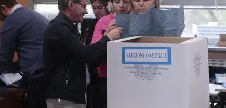 Ballottaggi, centrodestra: solidi e radicati. Schlein: propaganda, 10 sindaci su 16 a noi