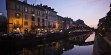Milano, pubblicate ordinanze per regolare movida in 12 zone