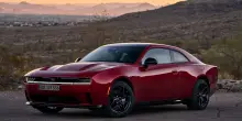 Dodge: Charger torna in Europa elettrica e benzina