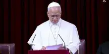 Il Papa: la dignit&agrave; della persona umana &egrave; sacra, non dipende da ricchezze o ruoli