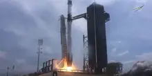 SpaceX vola al debutto al Nasdaq (+19%), Musk primo trilionario