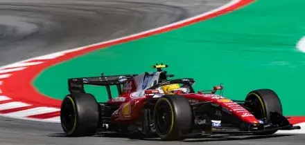 Formula, Lewis Hamilton vince a Barcellona