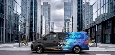 Stellantis: al Move 2026 con 5G satellitare e robotaxi