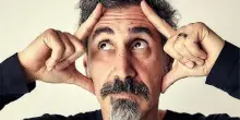 Esce in Italia &ldquo;Down with the System&rdquo;, l&rsquo;autobiografia di Serj Tankian