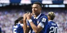 Mondiali, prima il diluvio, poi Mbapp&eacute; trascina la Francia
