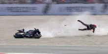 MotoGp Assen, brutta caduta per Bezzecchi, portato in ospedale