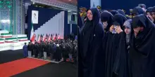 In Iran i funerali di Khamenei: Pezeshkian rende omaggio alla Guida suprema