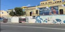 Papa Leone a Lampedusa, tre ore nell&rsquo;Isola emblema dei migranti