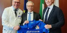 A sostegno del Gemelli all&rsquo;asta maglie storica vittoria azzurra nel rugby