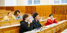 Oltre la met&agrave; dei diplomati teme che l&rsquo;IA ostacoler&agrave; il proprio lavoro