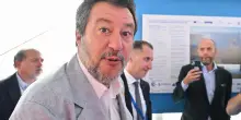 Bologna, Salvini: serve prudenza, non gettare fango sugli agenti