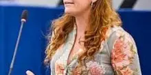 Ilaria Salis condannata per licenziamenti ingiusti, la destra: &ldquo;sinistra predica bene, razzola male&rdquo;