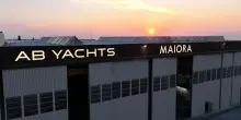 Nautica, Continental acquista Siman
