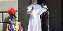 Il Papa ai giovani: osate credere, diventate umani, andiamo ai margini