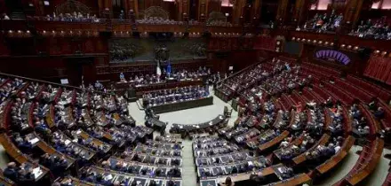 Da oggi Camere un mese in vacanza, a settembre sprint su l.elettorale