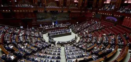 Le Camere in vacanza per un mese da oggi