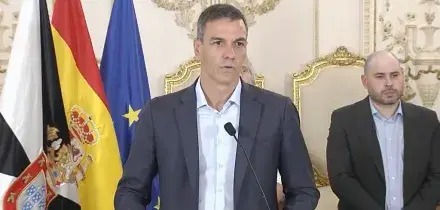 Migranti, Sanchez interrompe le ferie: ogni mezzo dello Stato per Ceuta