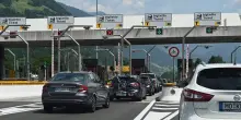 Inflazione, a luglio solo una limatura al 2,9%, salgono luce e gas