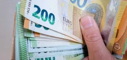 Bce: il contante &egrave; il mezzo di pagamento pi&ugrave; accettato nei negozi dell&rsquo;eurozona