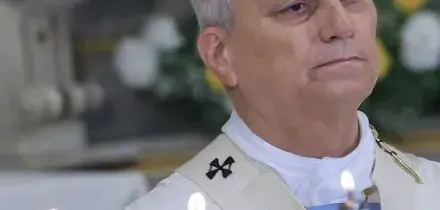 Il Papa: il mondo ferito da conflitti e chiusure, derive inquietanti