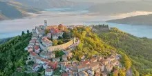 Boschi, costa, vigne, tartufi e distillati: l&rsquo;autunno cambia l&rsquo;Istria