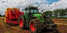 Ismea: prorogato a 15/12 termine domande fondo Inail per trattori