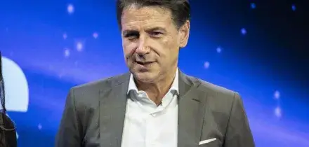 &rdquo;Nova&rdquo;, due giorni Cinque stelle  a Milano per incoronare Conte. Su Kiev cauta la bozza di programma