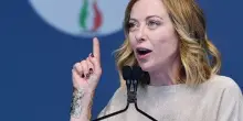 Scuola, Meloni: presto in Cdm provvedimento con numero massimo stranieri e divieto burqa
