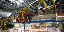 Auto: per Vw 2,75 mld debiti Cafe per CO2, Stellantis 1,36 mld