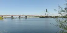 Kiev sotto attacco, i bombardamenti russi hanno colpito il ponte Pivnitchny