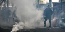 Francia, violenti scontri a Parigi fra polizia e manifestanti
