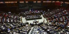 Avanti con fiducia sulla legge elettorale, nel centrodestra tiene banco la data del voto