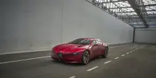 Alfa Romeo svela Cuorerosso, concept che anticipa il futuro del Biscione