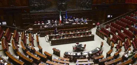 Il Parlamento ha approvato lo scostamento bilancio e il Dpfp. Giorgetti: bene