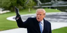 Trump ha scritto che l&rsquo;immigrazione ha distrutto la Francia
