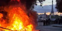 Il governo francese conferma il coprifuoco nelle principali citt&agrave;