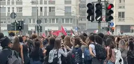 Il Movimento 17 ottobre cambia strategia e cancella le piazze programmate: protesta &ldquo;fluida&rdquo;