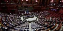 Il paradosso della norma anti-cespugli: moltiplicate le sigle in Parlamento